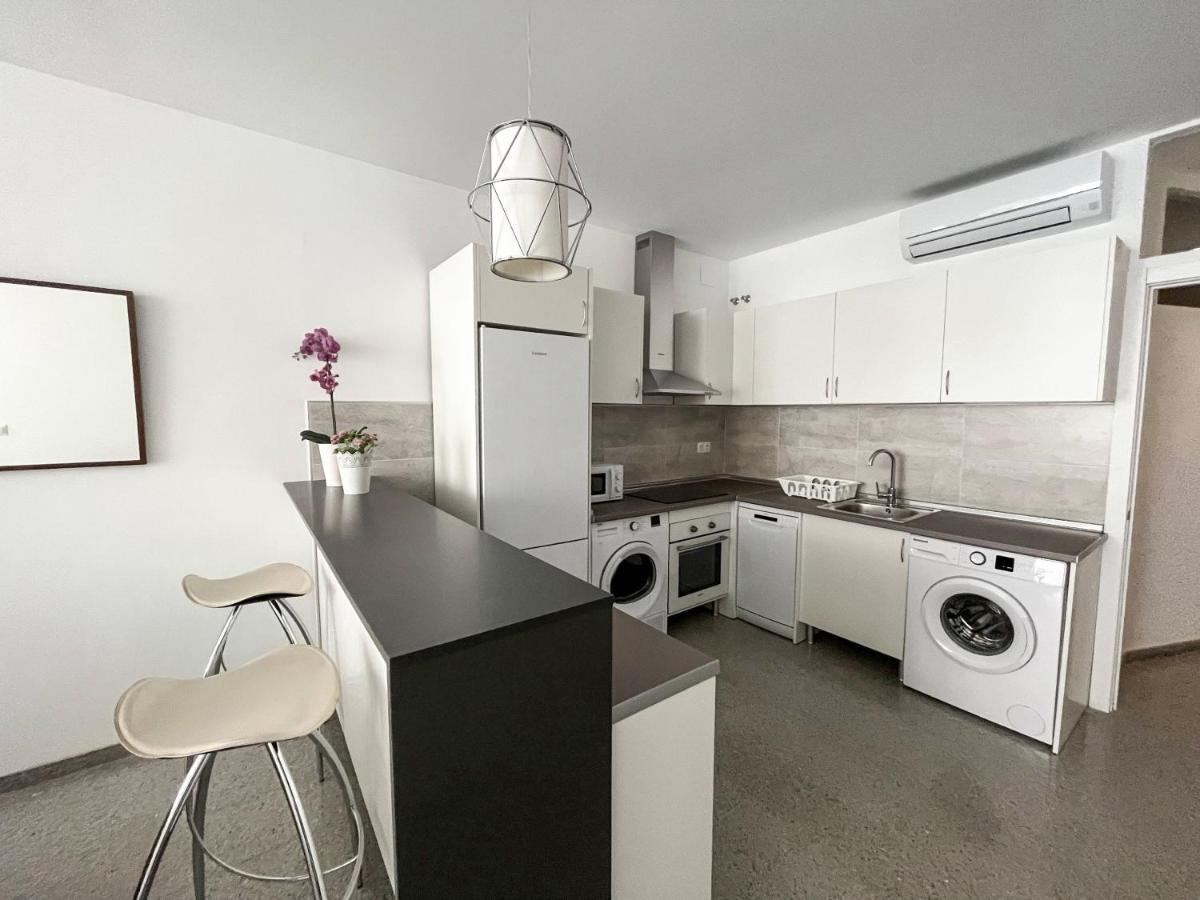 Amplio Apartamento En Av. Carlos Haya Malaga Exterior photo